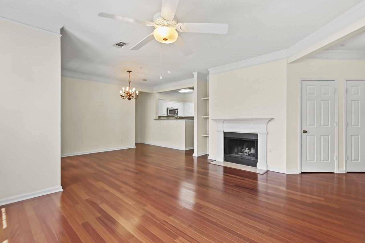 1222 Rosewood Ln #1 - Photo 4 of 33