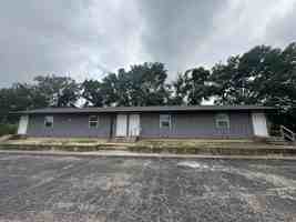 featured image of 2826 Cedar Cir #2