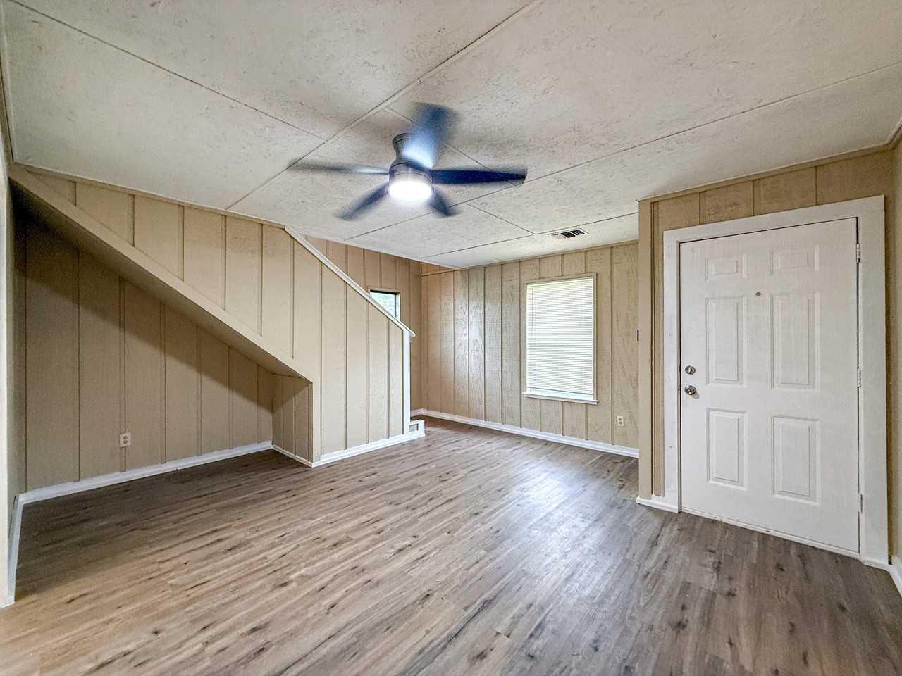 272 Schmucks Rd #1 - Photo 3 of 12