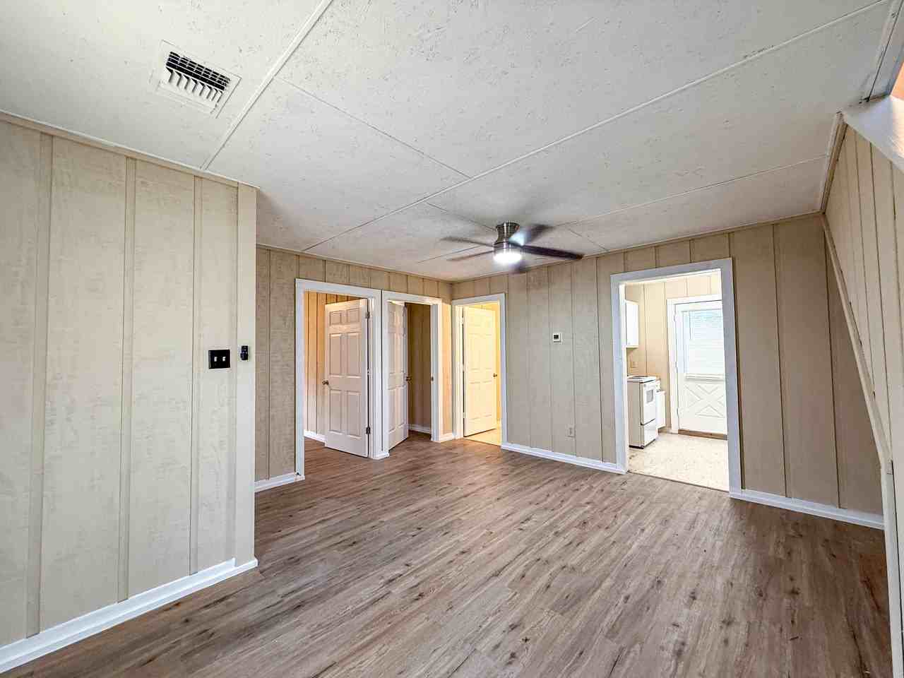 272 Schmucks Rd #1 - Photo 4 of 12