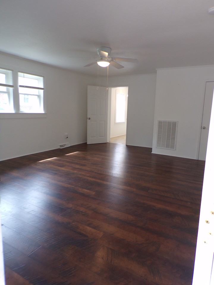 103 Mcminn Ave #1 - Photo 3 of 13