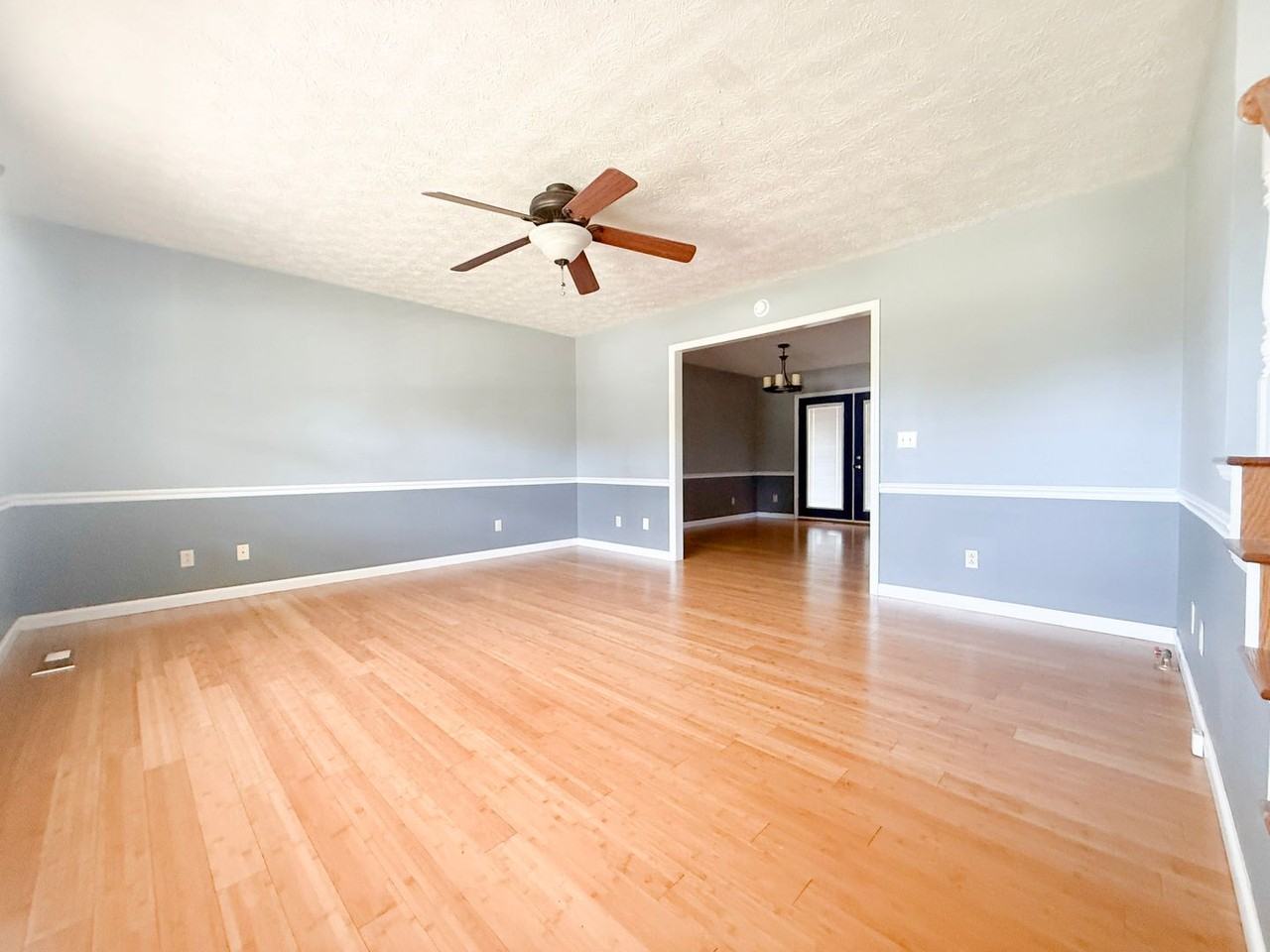 3339 Riveroaks Dr - Photo 3 of 37