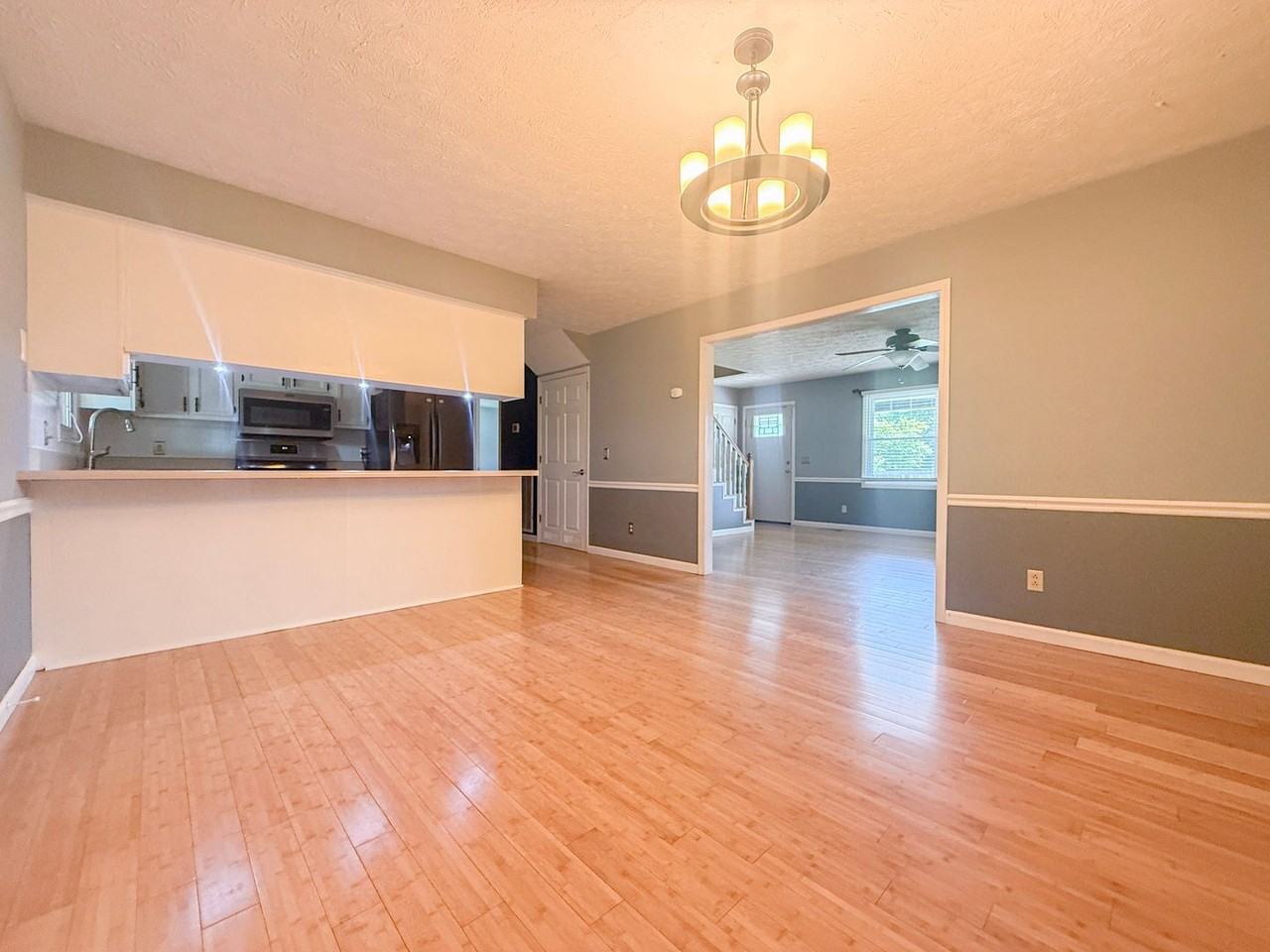 3339 Riveroaks Dr - Photo 7 of 37