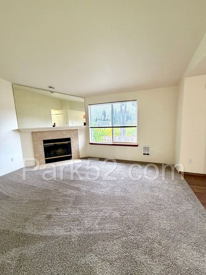 17702 85th Avenue Ct E #C - Photo 4 of 15