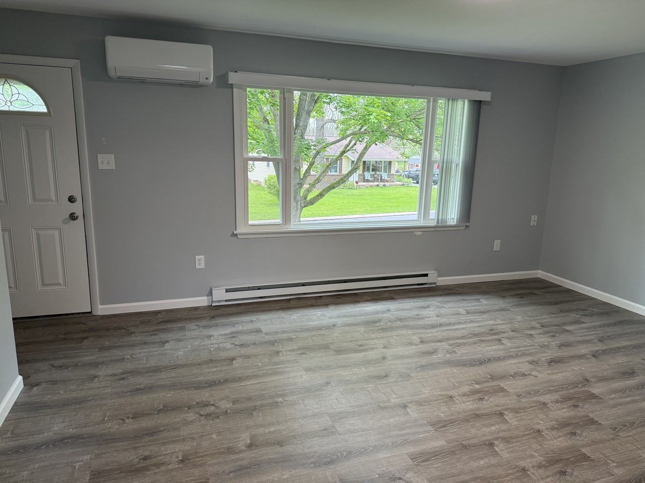 104 Creekside Dr #1 - Photo 3 of 22