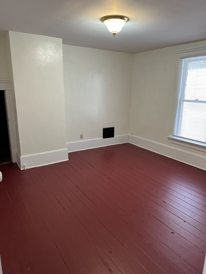 71 W Locust St #1 - Photo 3 of 11