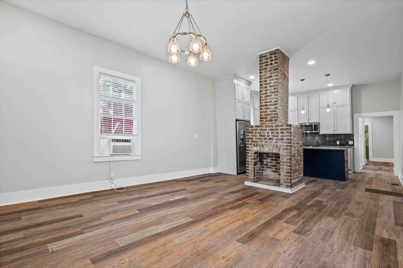 957 Savannah St - Photo 3 of 21