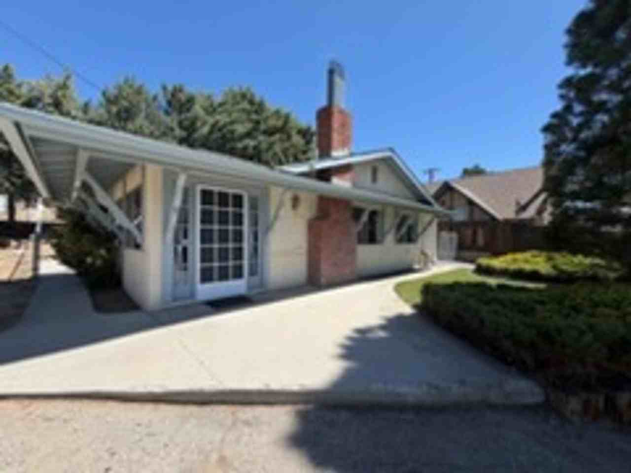 6641 Ivins Dr - Photo 3 of 23
