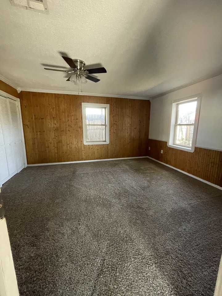 401 E Krebs Ave #1 - Photo 7 of 9