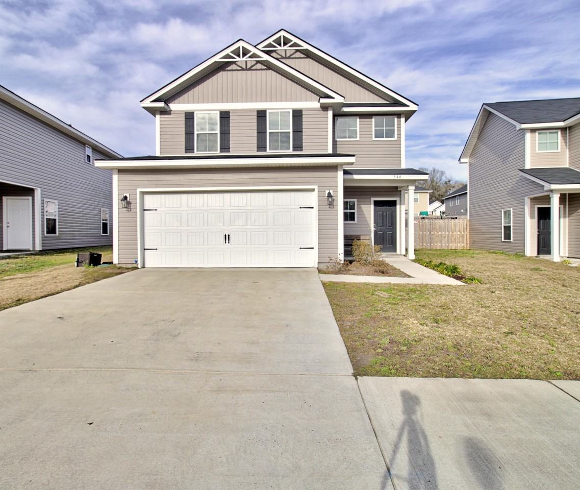 546 Fairview Cir #1 - Photo 3 of 33