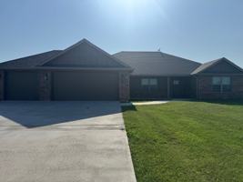 featured image of 62 Ne South Ridge Rd #1