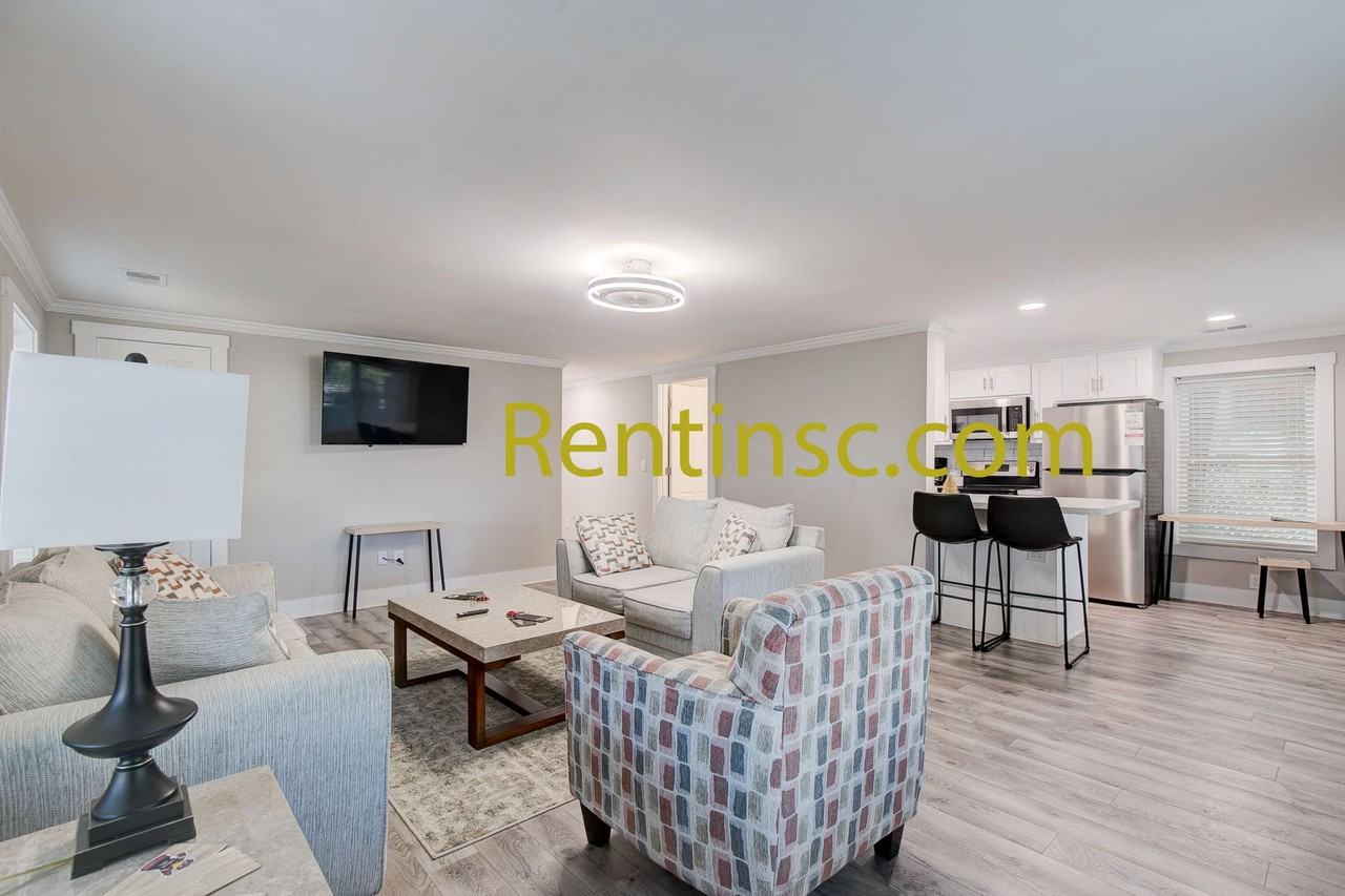 1004 Pine St #A1 - Photo 6 of 50