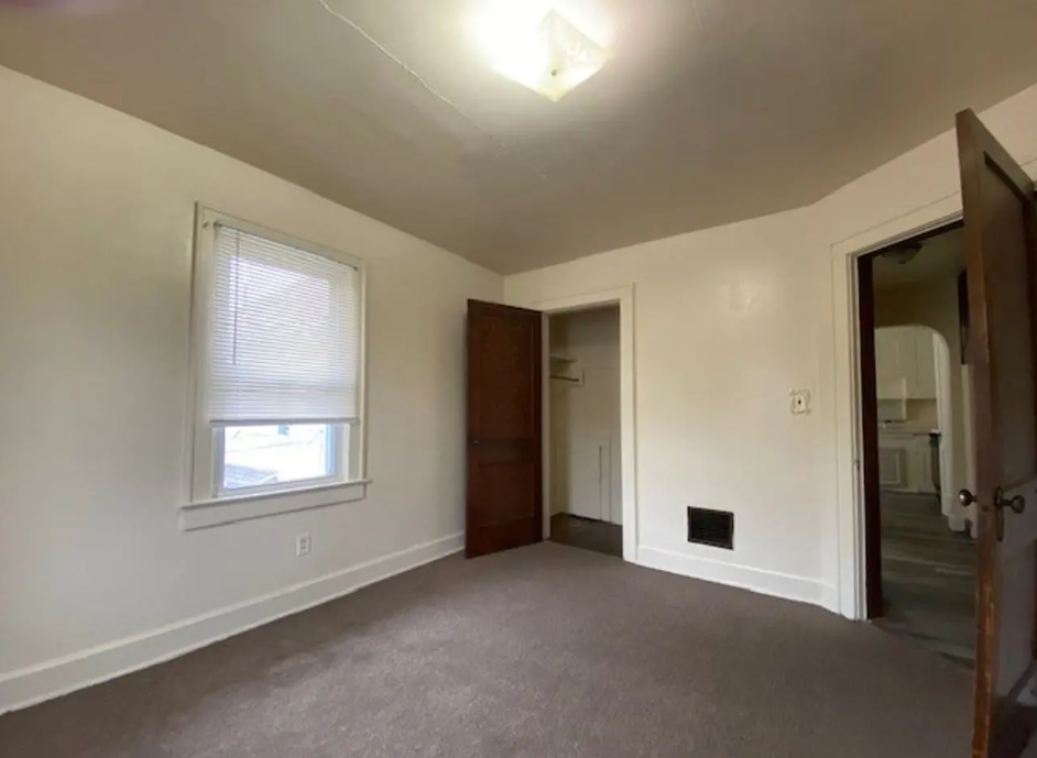 155 E Grand Ave #155-2W - Photo 6 of 8