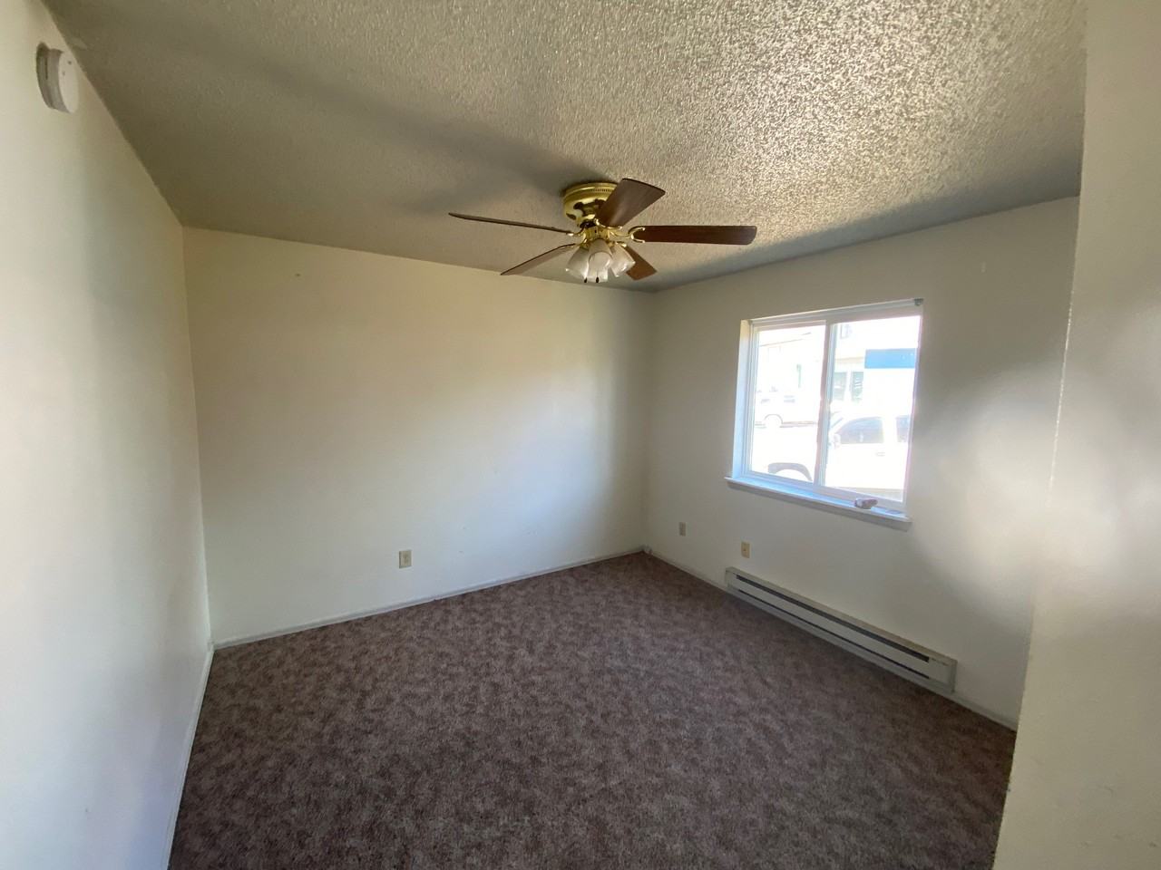 6 Clearview Ct #1 - Photo 7 of 13