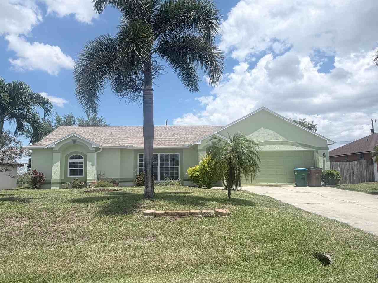 1415 Sw 29th Ter - Photo 2 of 33