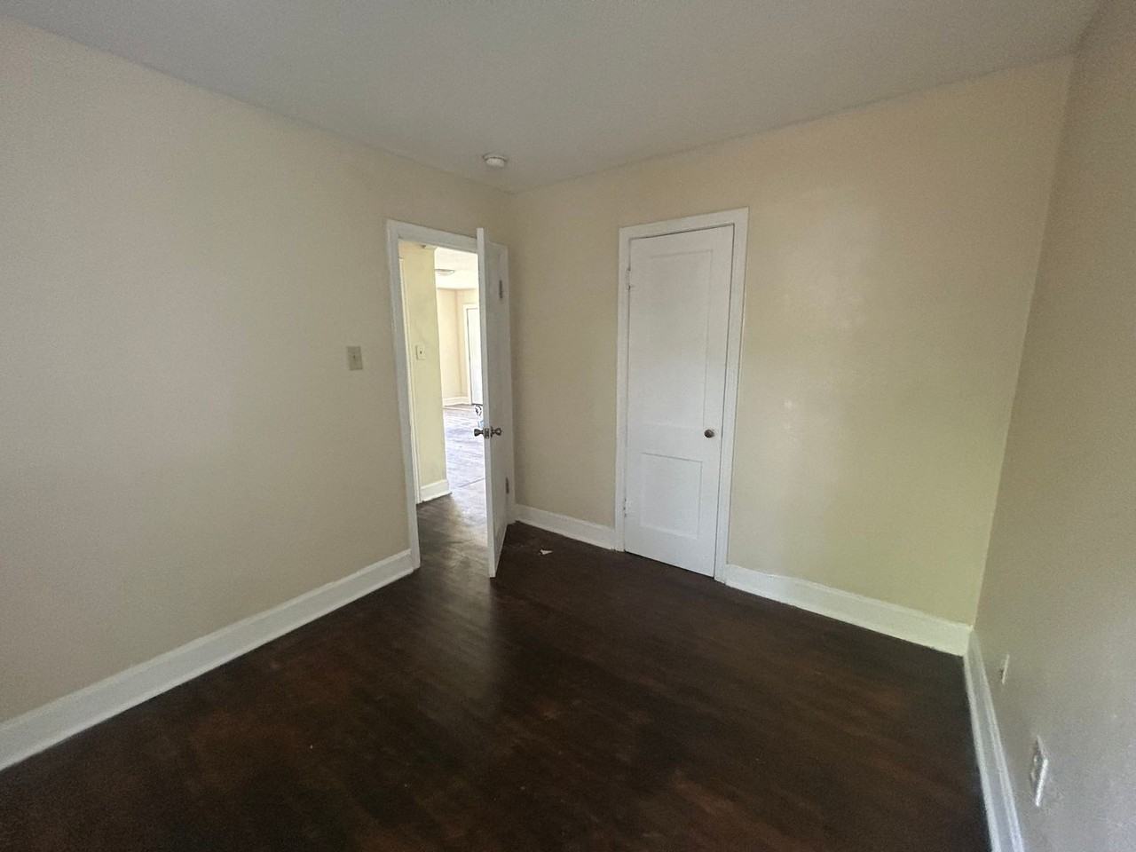 306 Boggs St - Photo 6 of 13