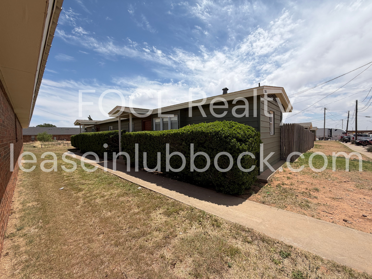 502 Dowden Rd - Photo 2 of 7