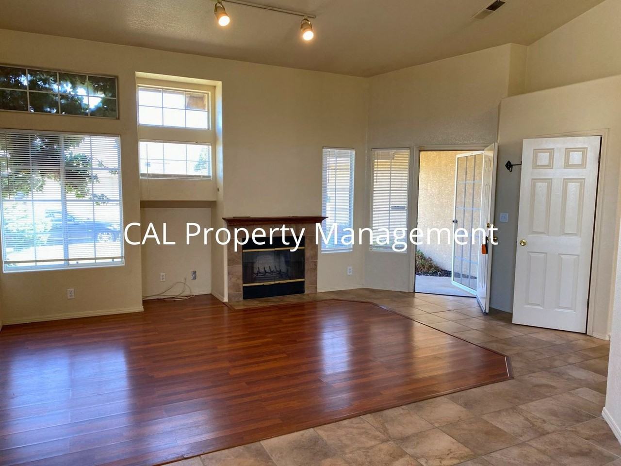 764 Entrada Dr - Photo 3 of 21
