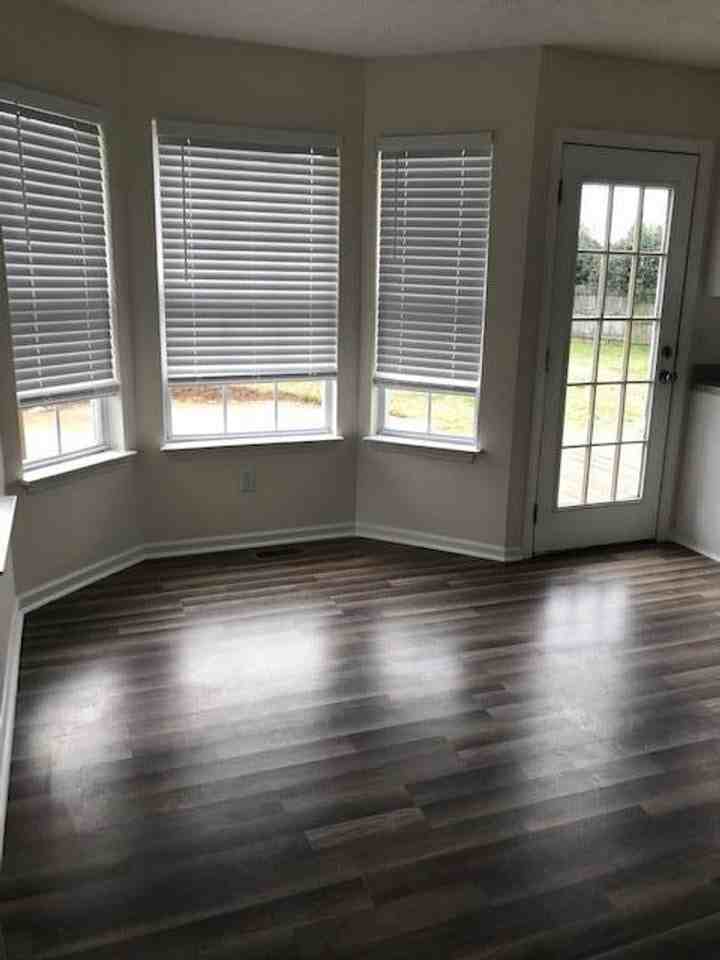 1432 Hilltop Dr - Photo 3 of 19
