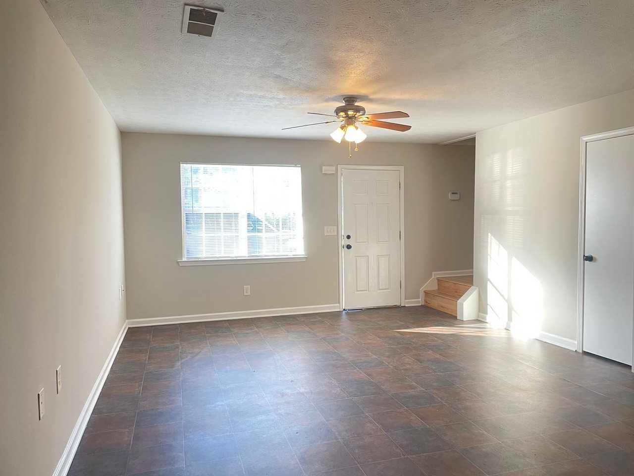 209 E Wilson St - Photo 2 of 13