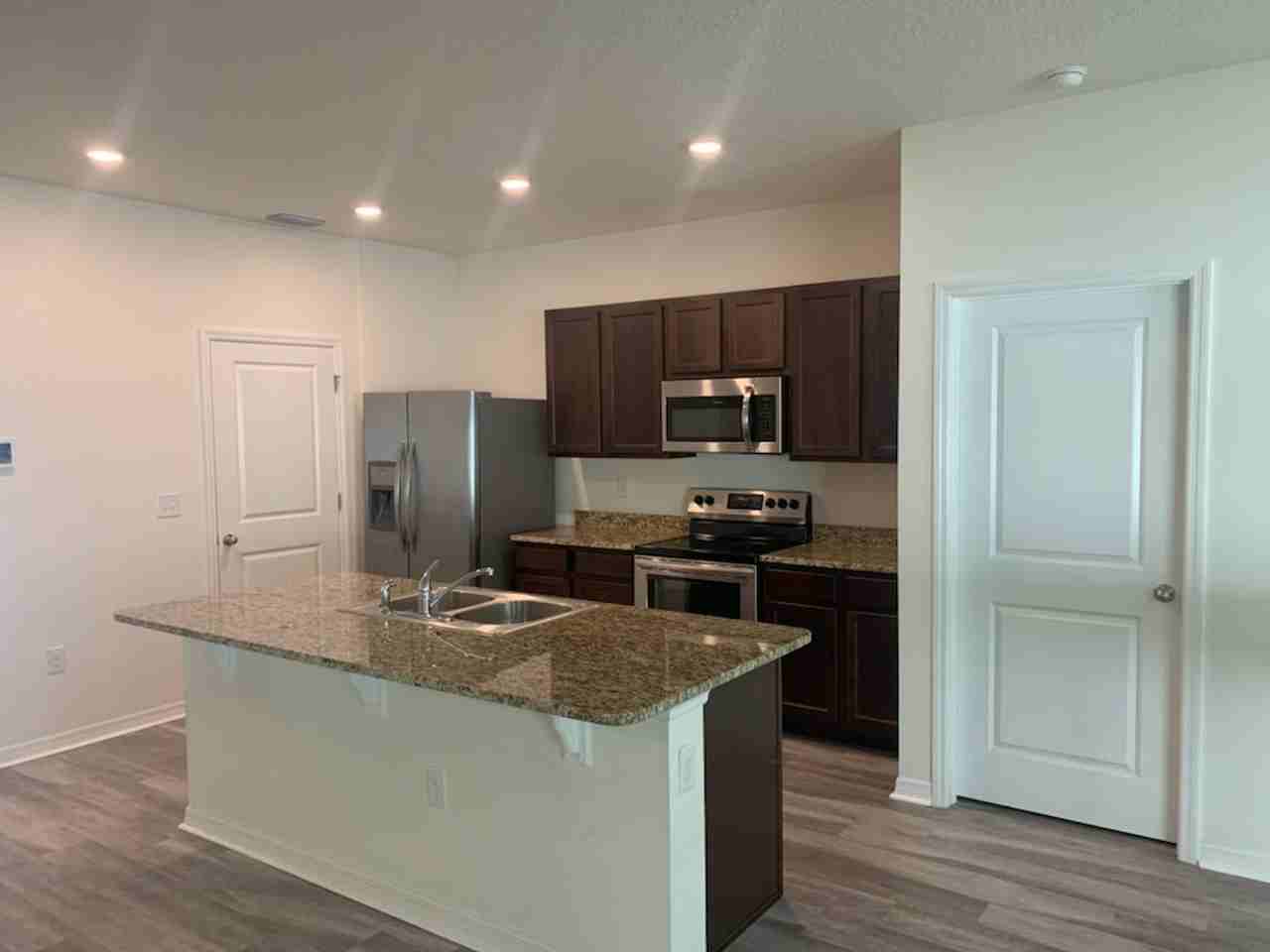 5886 Sw 84th St - Photo 4 of 19