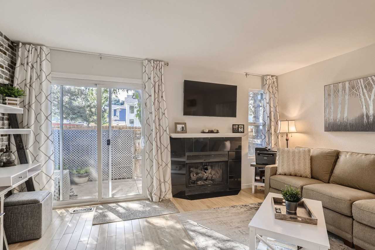 10587 W Maplewood Dr #F - Photo 2 of 12