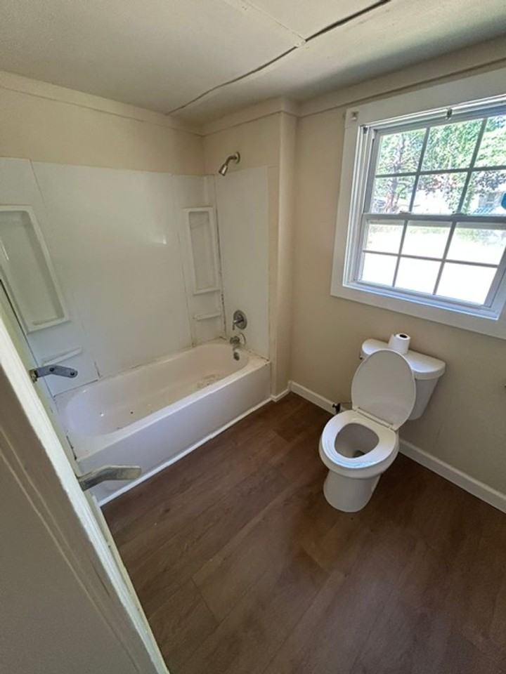 82 Maple St - Photo 5 of 6