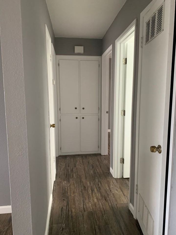 1217 N Brown St #E - Photo 6 of 6