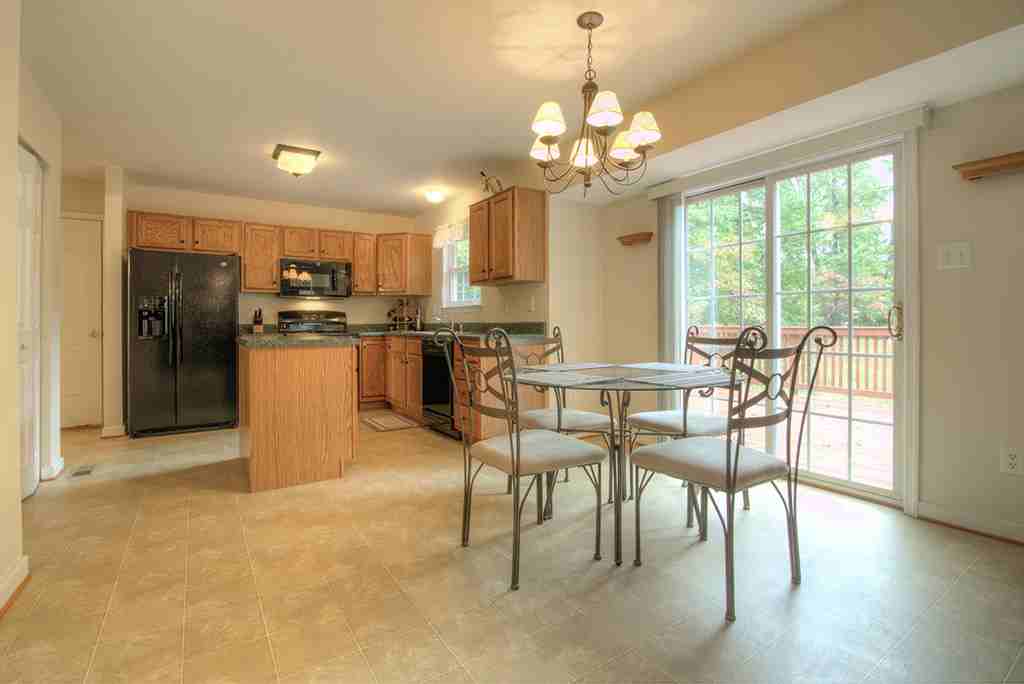 9608 Aubs Ln - Photo 7 of 22