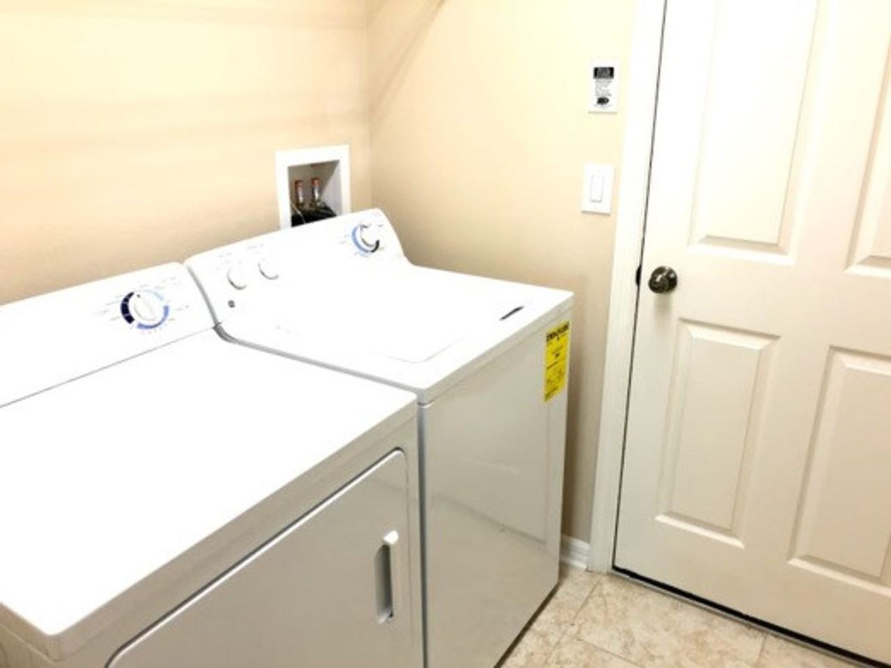 8220 Midnight Sun Ct - Photo 5 of 18