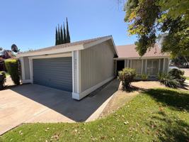 featured image of 907 E Oakridge Ave
