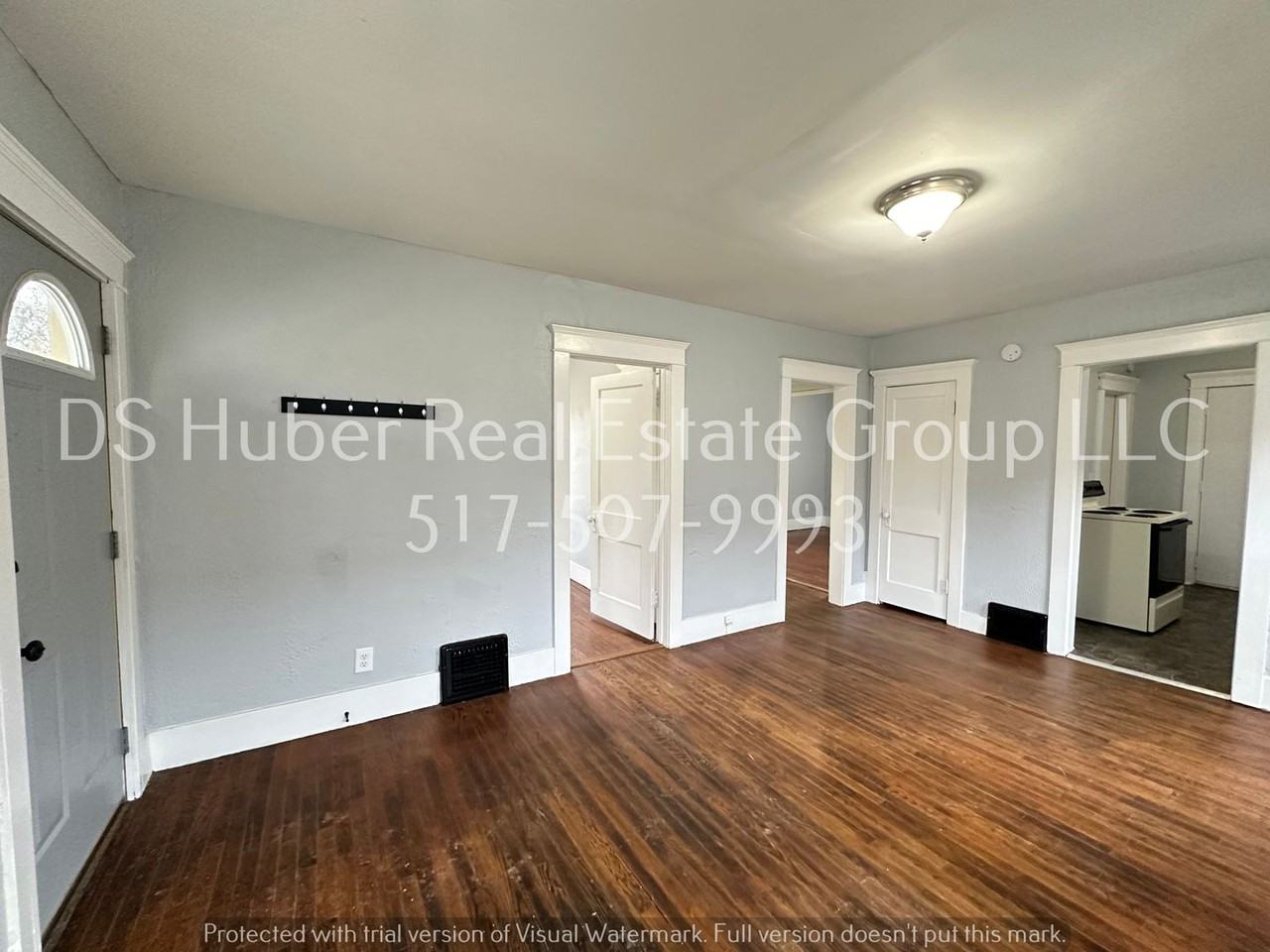 2208 Marcus St - Photo 2 of 13