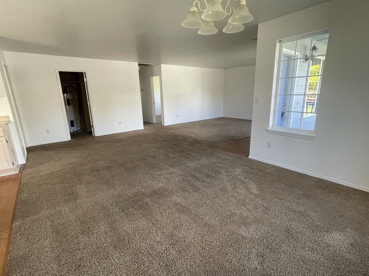 526 E Wapato Ave #1 - Photo 3 of 18