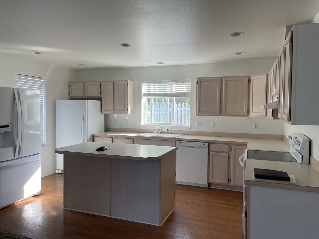 526 E Wapato Ave #1 - Photo 5 of 18
