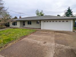 featured image of 2970 Phipps Ln Ne