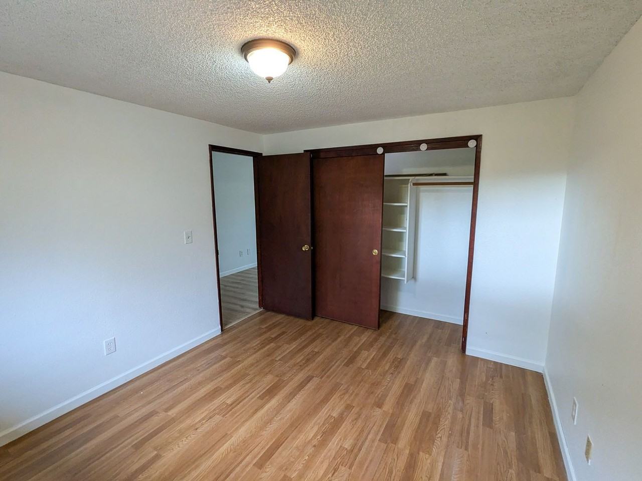 2970 Phipps Ln Ne - Photo 4 of 19