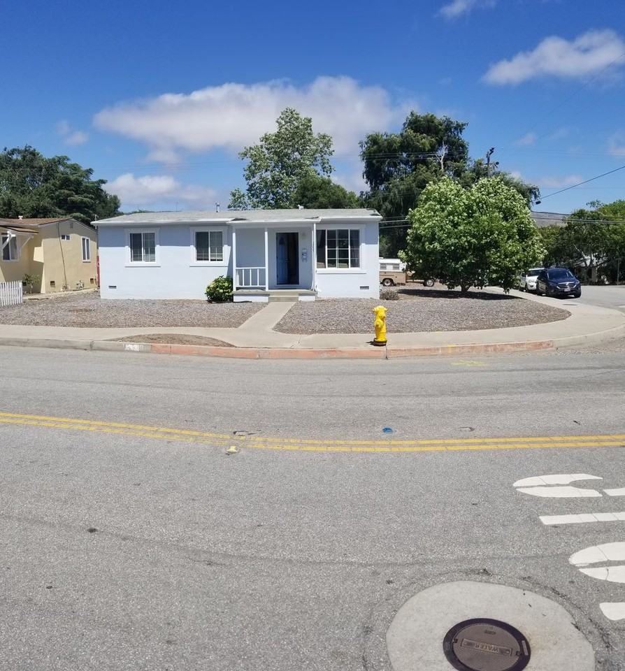 209 Jeffrey Dr - Photo 2 of 25