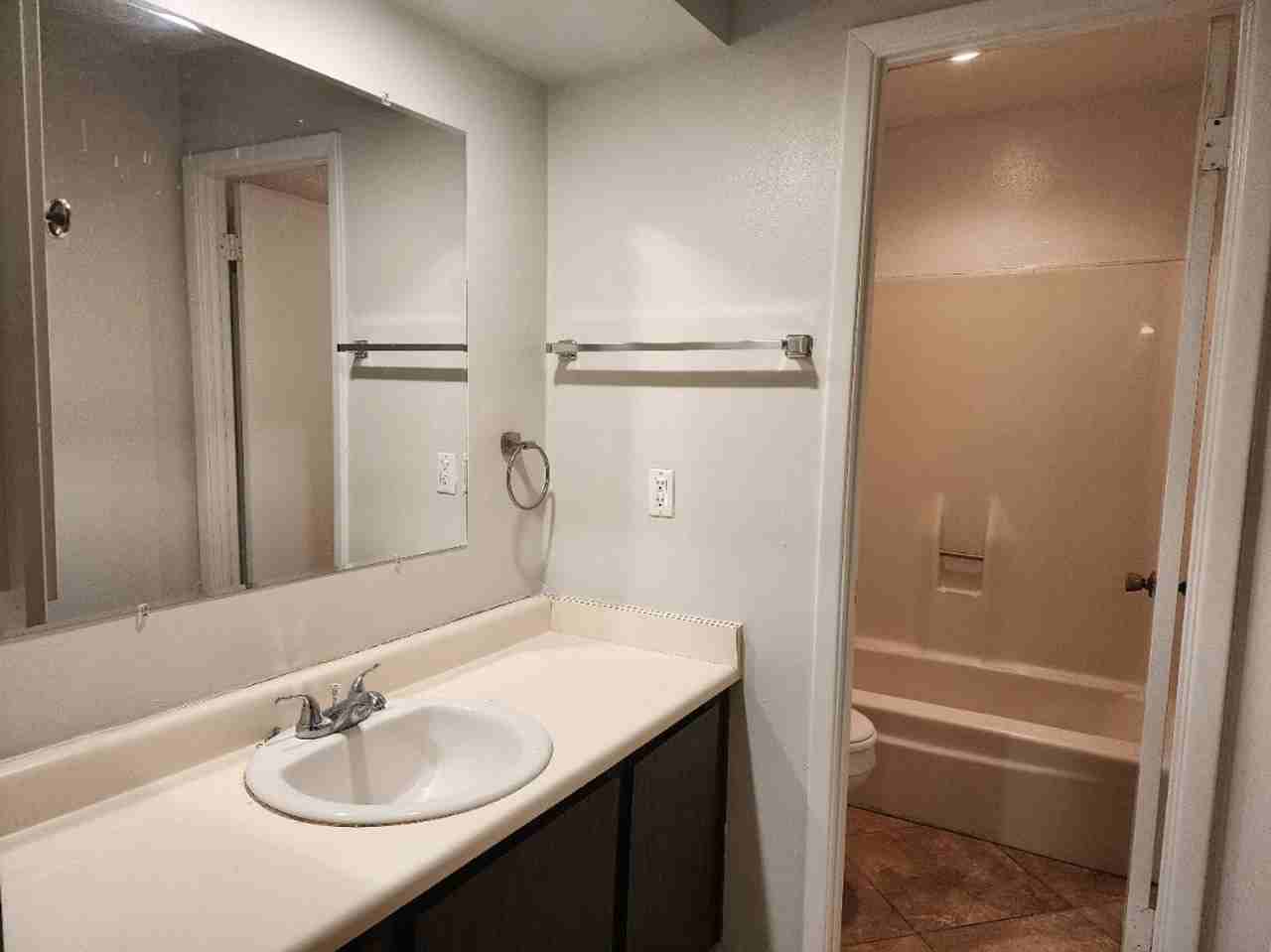 4108 N 105th Dr - Photo 3 of 11