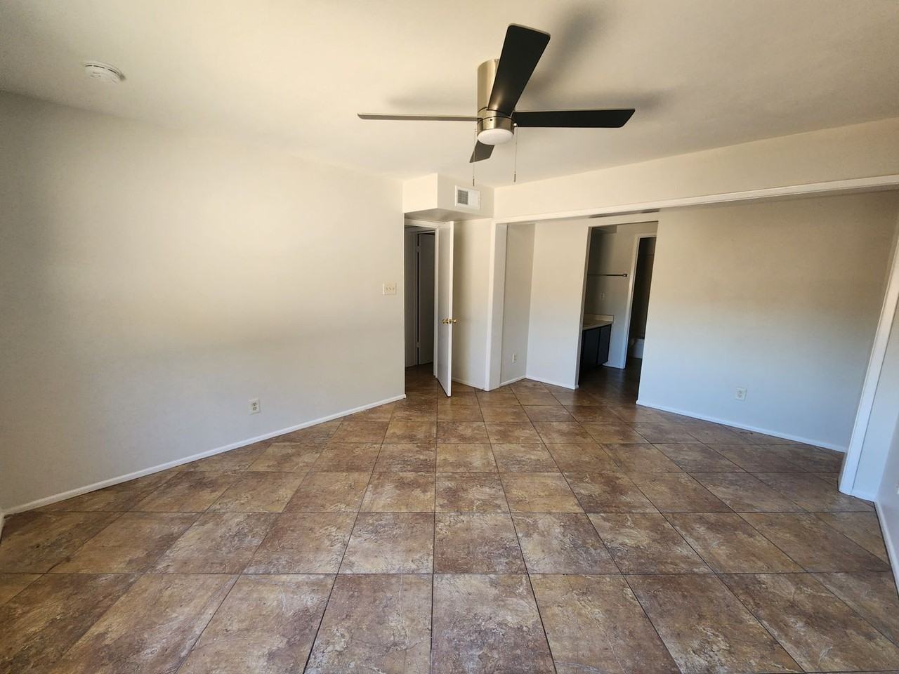 4108 N 105th Dr - Photo 7 of 11