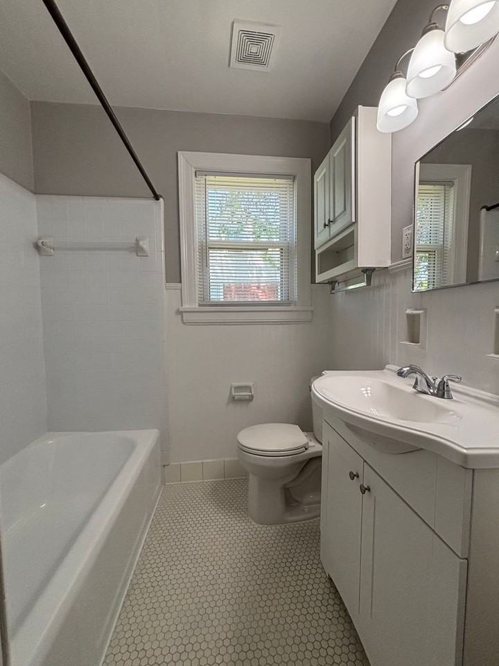 123 Mcgavock Pike - Photo 5 of 7