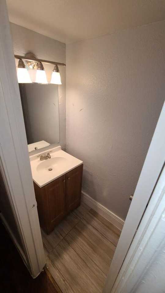 6308 Woodmont Ct - Photo 4 of 10