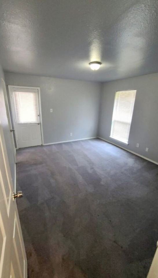 6308 Woodmont Ct - Photo 7 of 10