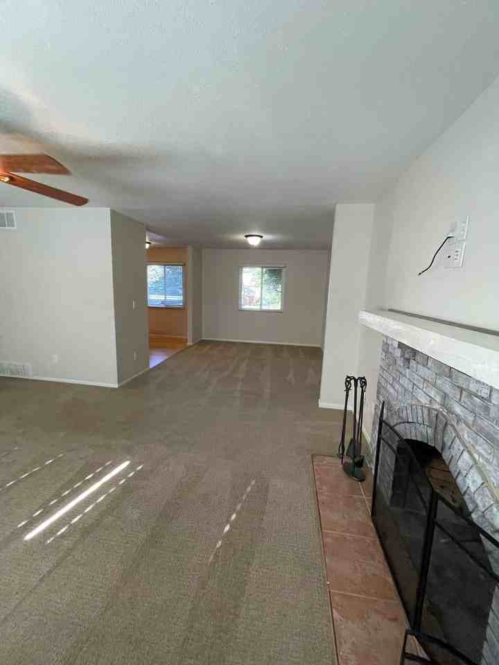 2640 Villa Loma Dr - Photo 6 of 17