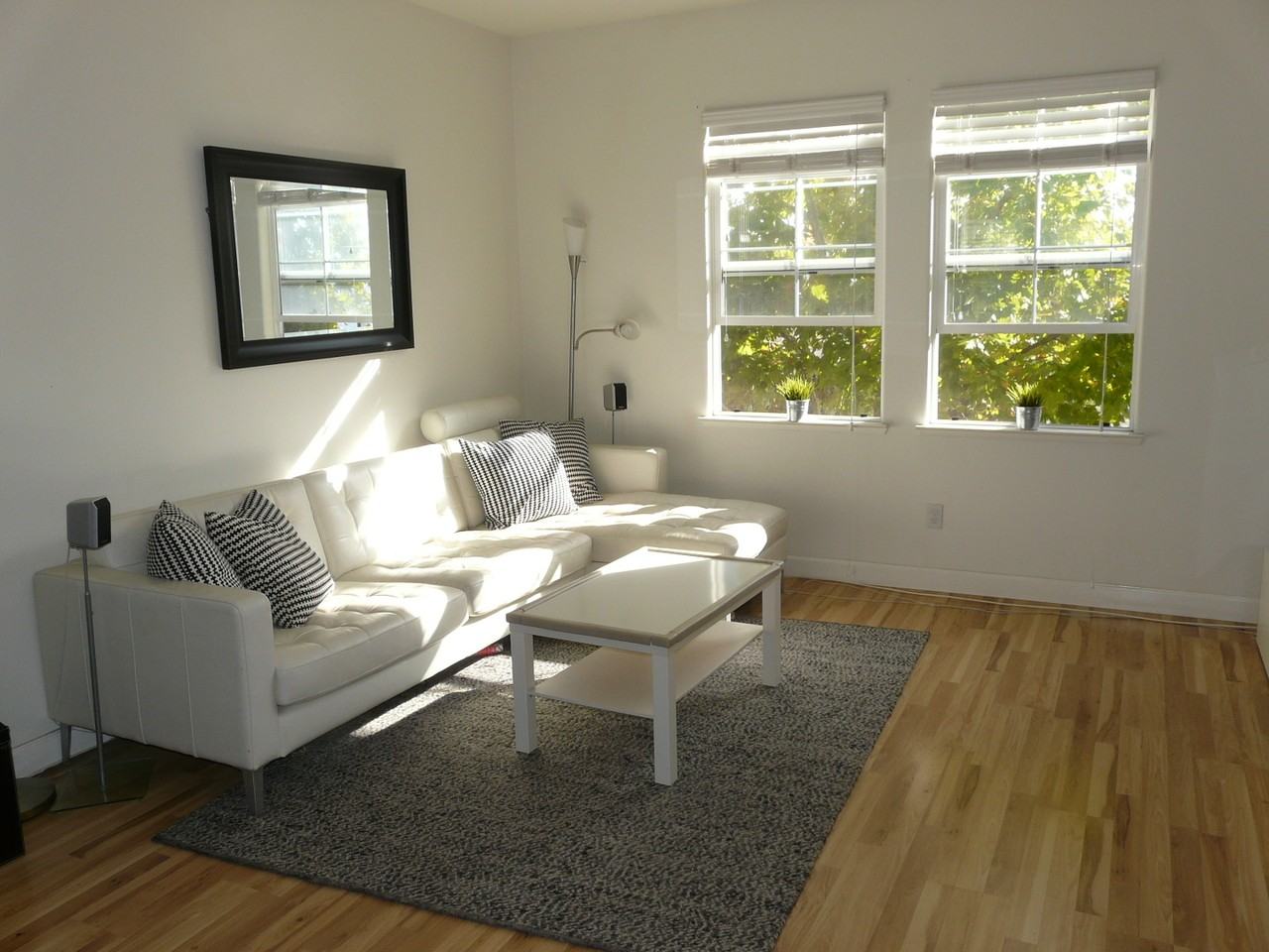 729 Batista Dr - Photo 3 of 16