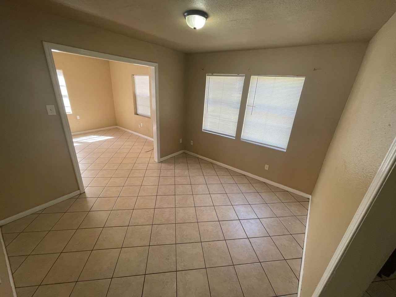 2640 Harrison Ave - Photo 3 of 11