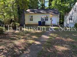 featured image of 1135 Kenwood St