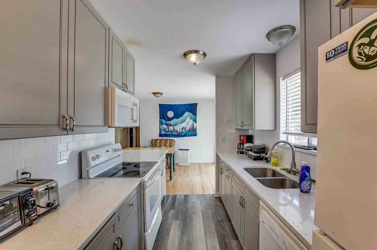 1220 Lynnwood Dr - Photo 7 of 22