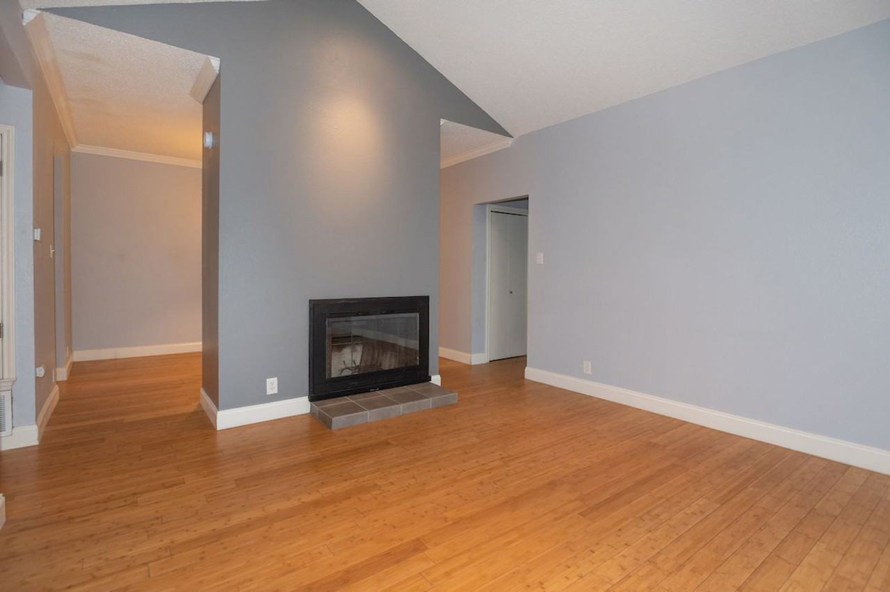 11970 Jollyville Rd - Photo 7 of 20