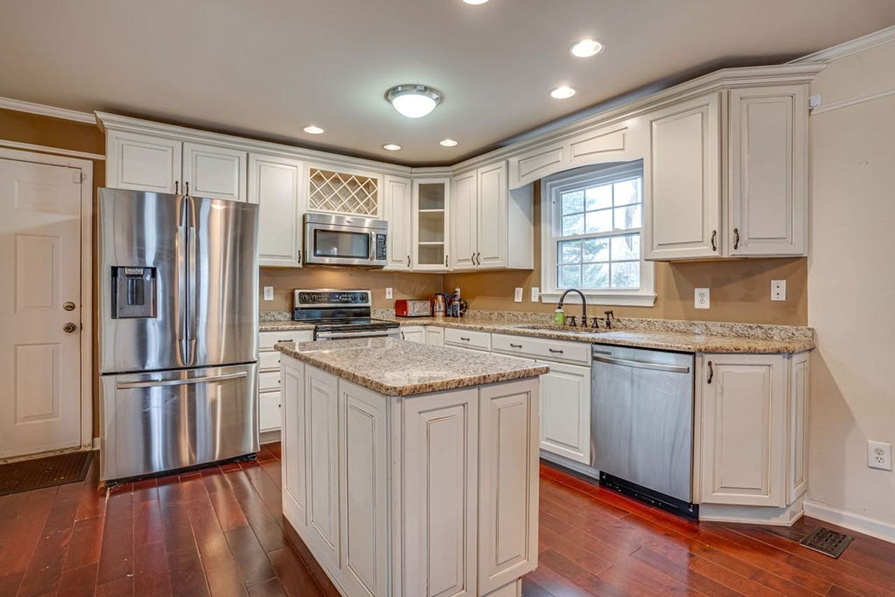2016 Jennings St - Photo 4 of 36