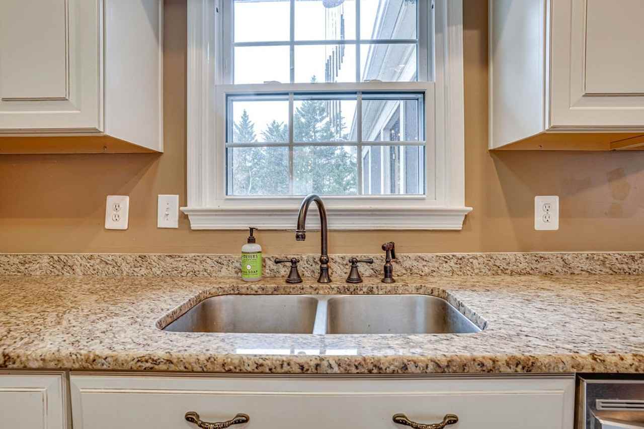 2016 Jennings St - Photo 7 of 36
